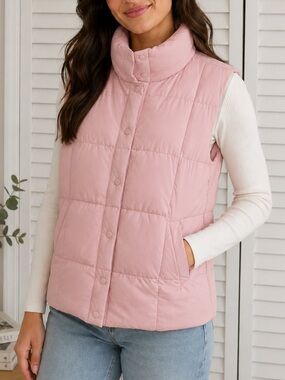 Petite Women's Pink Quilted Puffer Vest